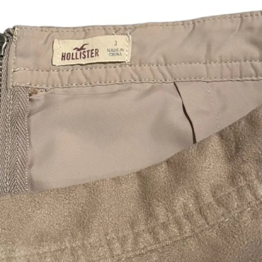 Hollister Tan Faux Suede‎ Die Cut Scalloped Hem Mini Skirt Size 3